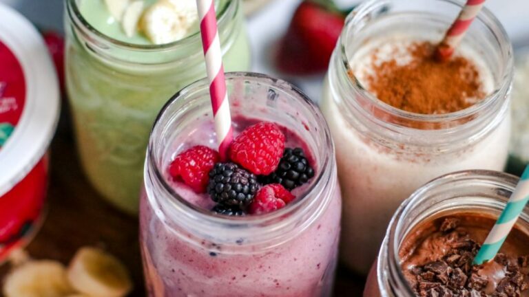 5 Tasty Smoothie Recipes For Weight Loss That You Cannot Miss!