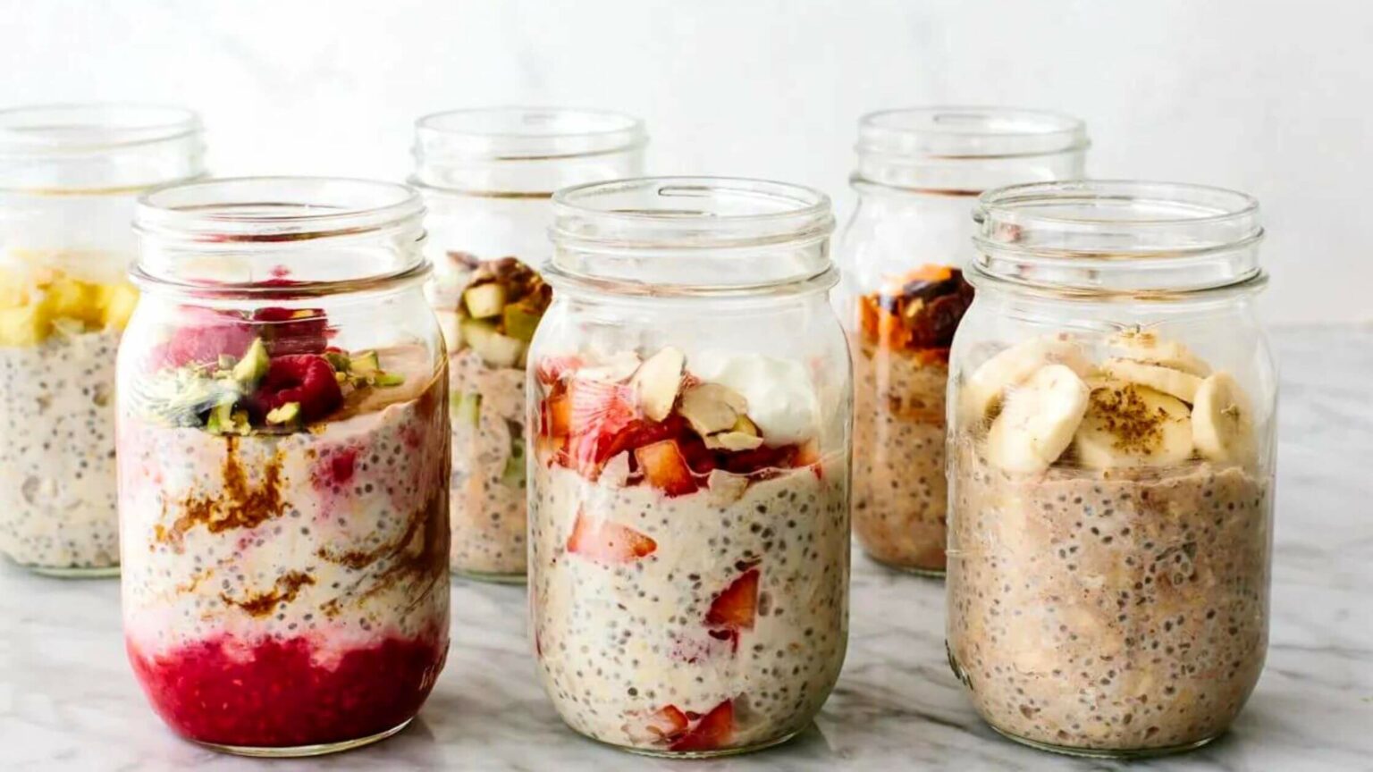 Healthy Overnight Oats Recipe For Weight Loss - Flat Stomach Foods!