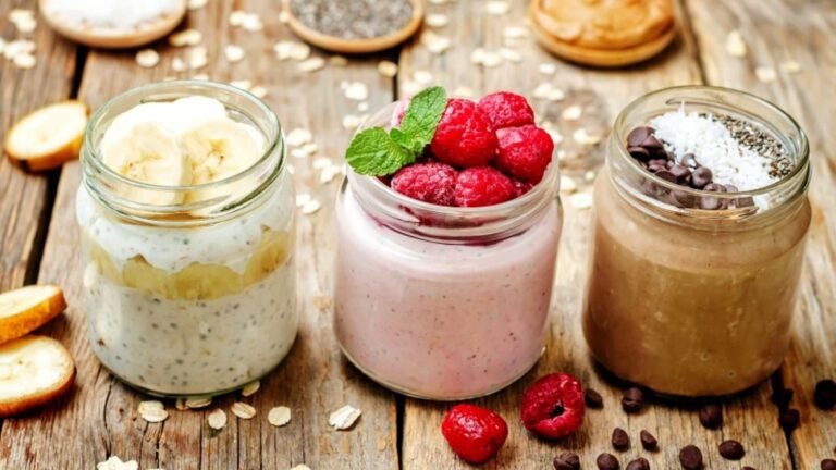 Healthy Overnight Oats Recipe For Weight Loss – Flat Stomach Foods!