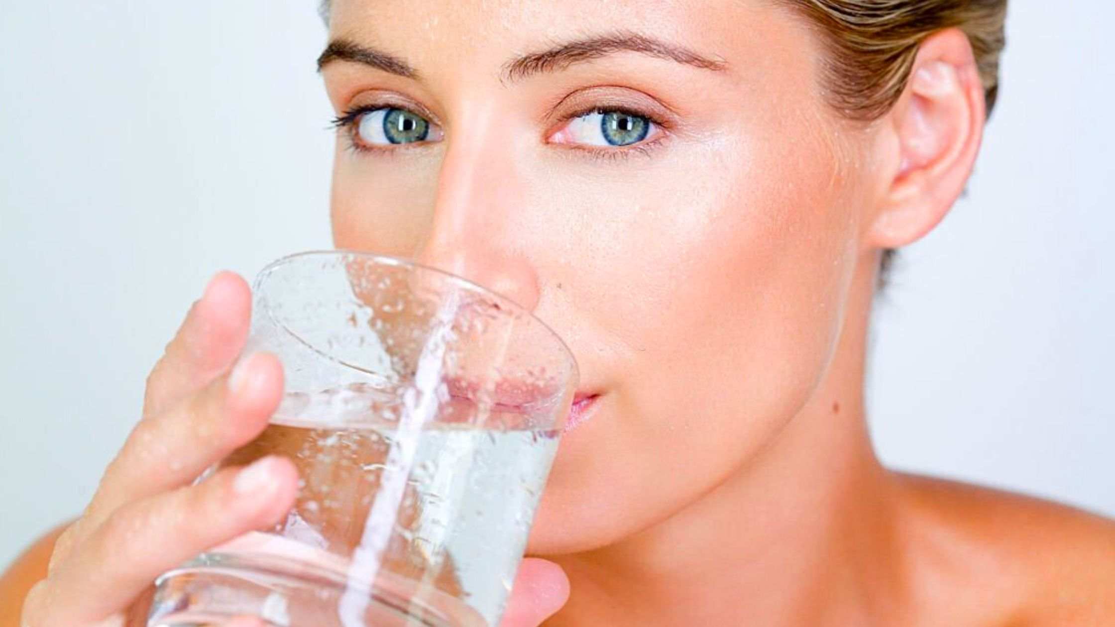 Water As A Tip To Stop Overeating At Night
