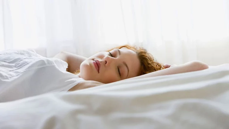 Sleeping An Hour Extra Leads To Weight Loss, Study Claims!